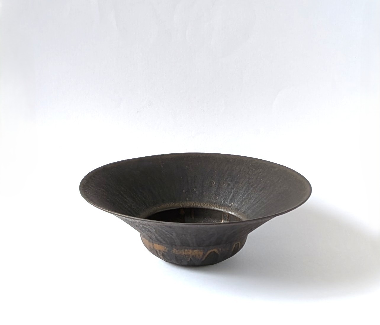 鉚黒　パスタ鉢